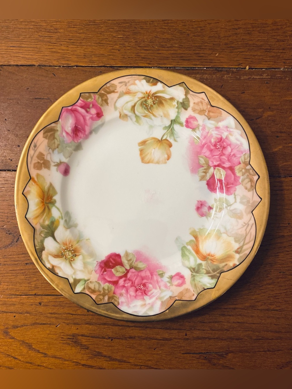 Antique Imperial Crown China Austria Dropped Rose Plate Scalloped Gold Rim 7.25”